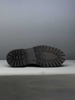 Bold Eva Crocco